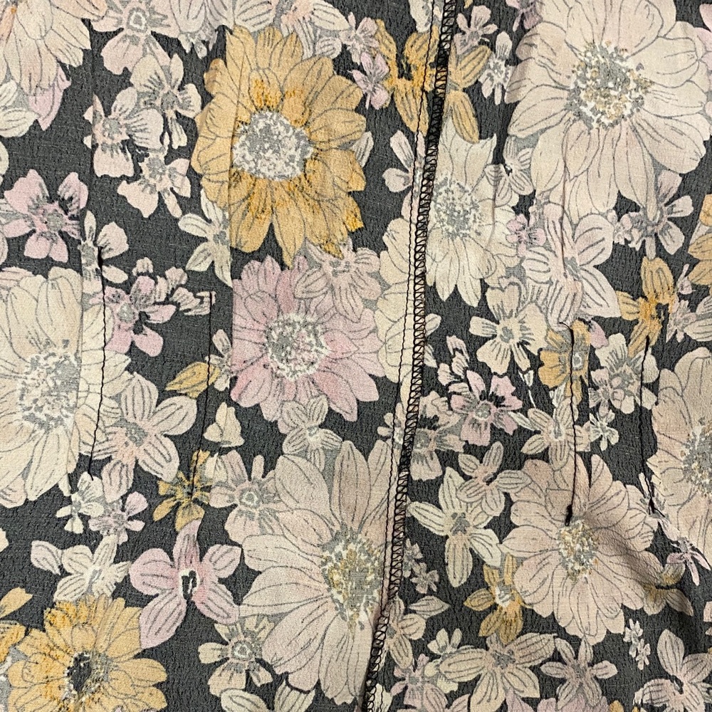 BB Dakota Steve Madden V-Neck Button Down Short Sleeve Sleeve Floral Romper Sz M - Picture 14 of 14